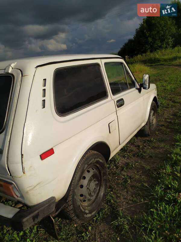 Внедорожник / Кроссовер ВАЗ / Lada 2121 Нива 1991 в Славуте фото 3 Внедорожник / Кроссовер ВАЗ / Lada 2121 Нива 1991 в Славуте