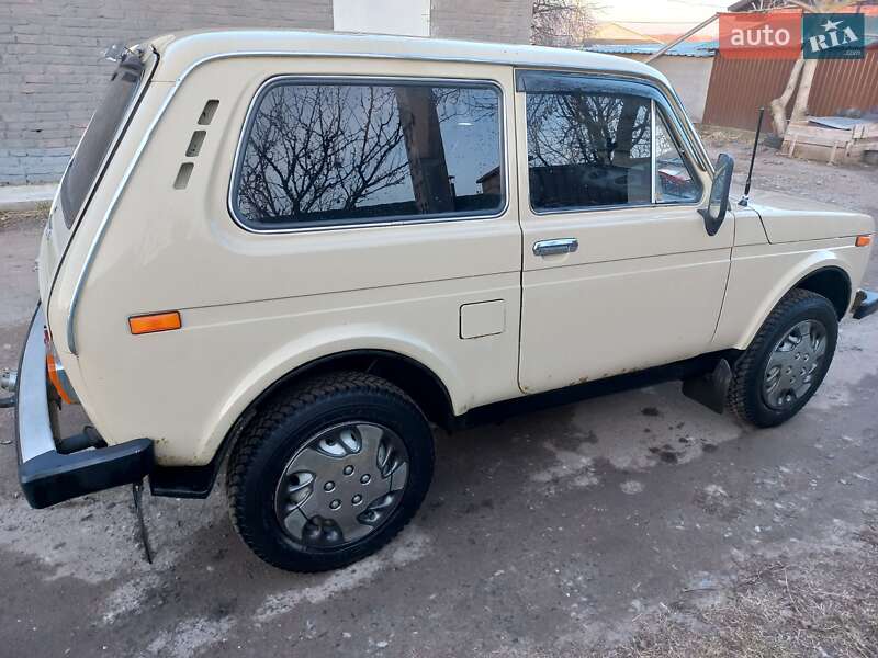 Позашляховик / Кросовер ВАЗ / Lada 2121 Нива 1982 в Тетієві