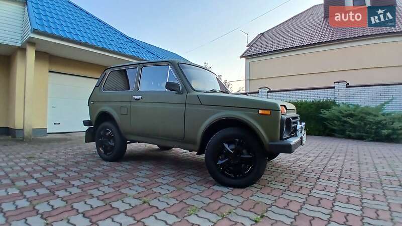 Внедорожник / Кроссовер ВАЗ / Lada 2121 Нива 1989 в Черкассах фото 4 Внедорожник / Кроссовер ВАЗ / Lada 2121 Нива 1989 в Черкассах