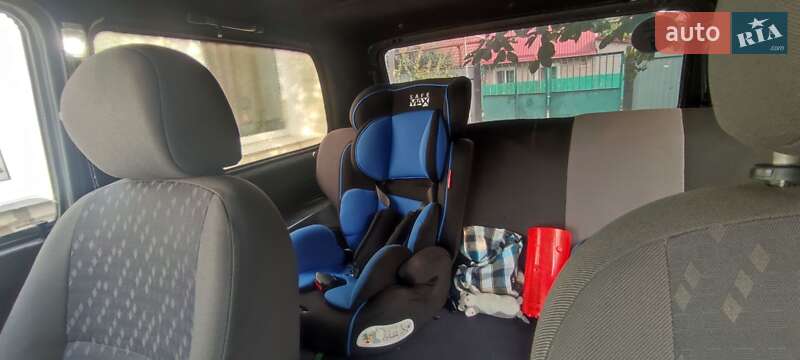 Внедорожник / Кроссовер ВАЗ / Lada 2121 Нива 1980 в Запорожье фото 3 Внедорожник / Кроссовер ВАЗ / Lada 2121 Нива 1980 в Запорожье