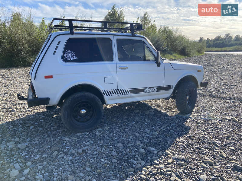Позашляховик / Кросовер ВАЗ / Lada 2121 Нива 1980 в Вижниці