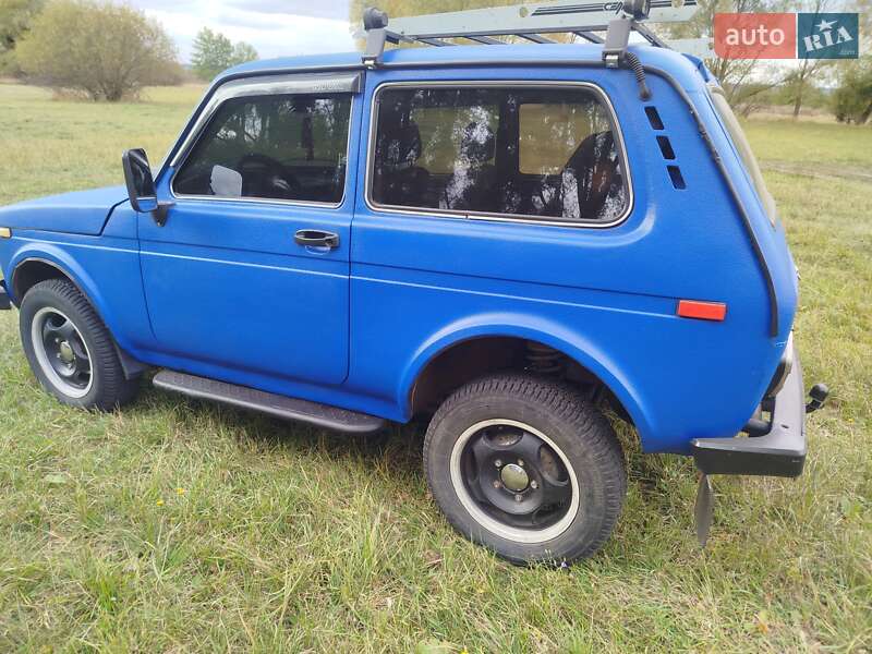 Позашляховик / Кросовер ВАЗ / Lada 2121 Нива 1986 в Лубнах