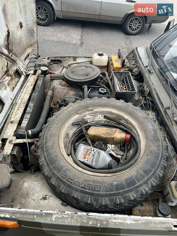 Позашляховик / Кросовер ВАЗ / Lada 2121 Нива 1990 в Запоріжжі