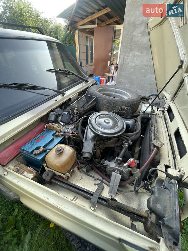 Позашляховик / Кросовер ВАЗ / Lada 2121 Нива 1990 в Полтаві