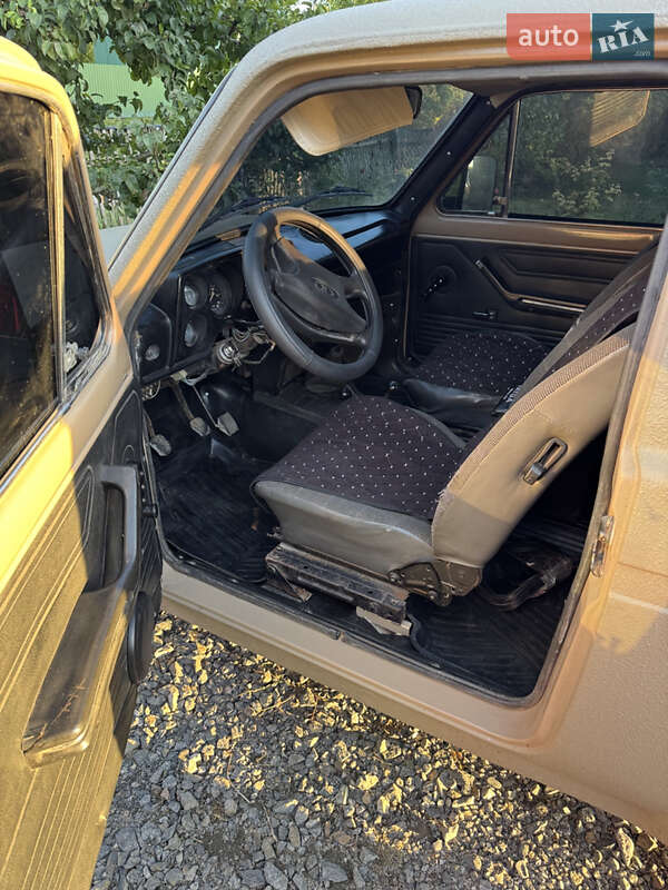 Позашляховик / Кросовер ВАЗ / Lada 2121 Нива 1985 в Новоархангельську фото 14 Позашляховик / Кросовер ВАЗ / Lada 2121 Нива 1985 в Новоархангельську