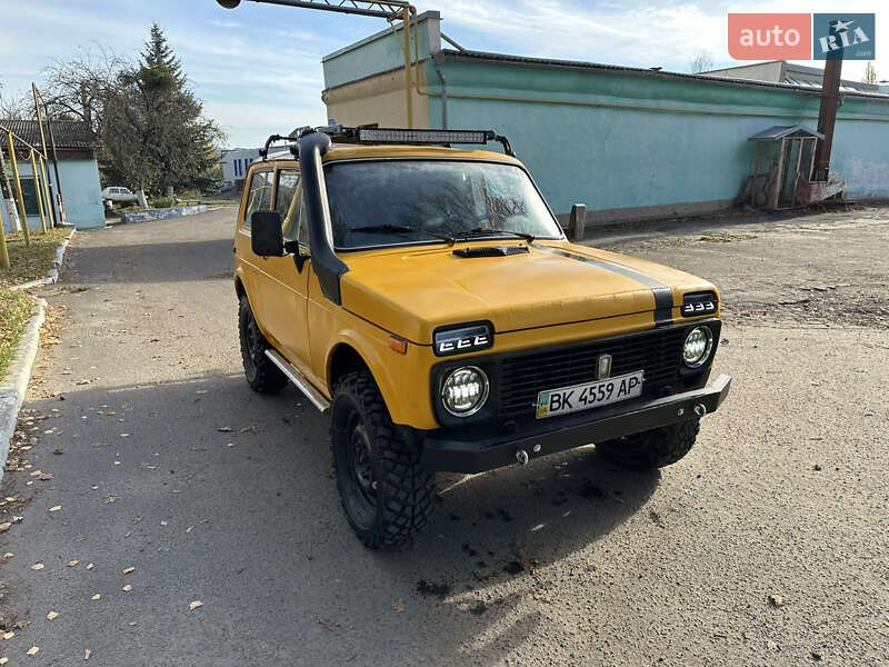 Внедорожник / Кроссовер ВАЗ / Lada 2121 Нива 1984 в Ровно фото Внедорожник / Кроссовер ВАЗ / Lada 2121 Нива 1984 в Ровно
