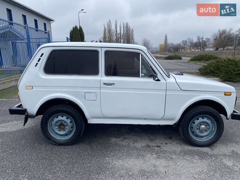 Внедорожник / Кроссовер ВАЗ / Lada 2121 Нива 1992 в Новомосковске фото 4 Внедорожник / Кроссовер ВАЗ / Lada 2121 Нива 1992 в Новомосковске