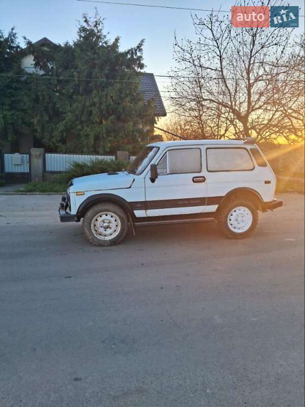 Внедорожник / Кроссовер ВАЗ / Lada 2121 Нива 1982 в Каменец-Подольском фото 5 Внедорожник / Кроссовер ВАЗ / Lada 2121 Нива 1982 в Каменец-Подольском