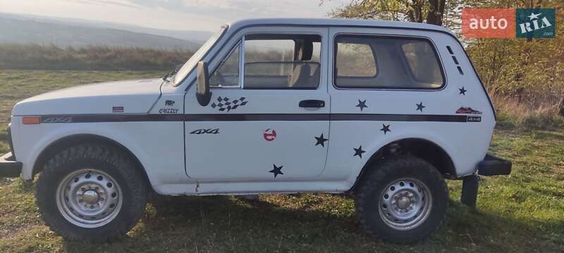 Внедорожник / Кроссовер ВАЗ / Lada 2121 Нива 1982 в Черновцах фото 2 Внедорожник / Кроссовер ВАЗ / Lada 2121 Нива 1982 в Черновцах