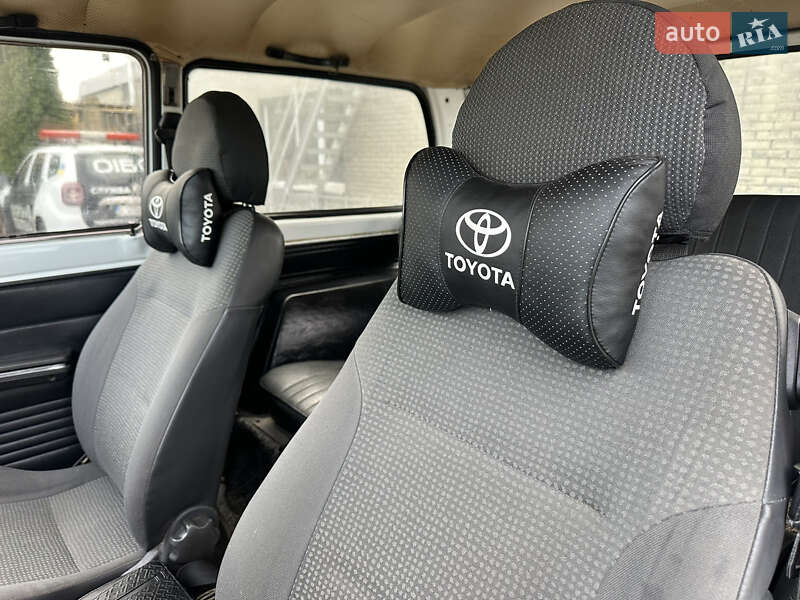 Внедорожник / Кроссовер ВАЗ / Lada 2121 Нива 1988 в Харькове