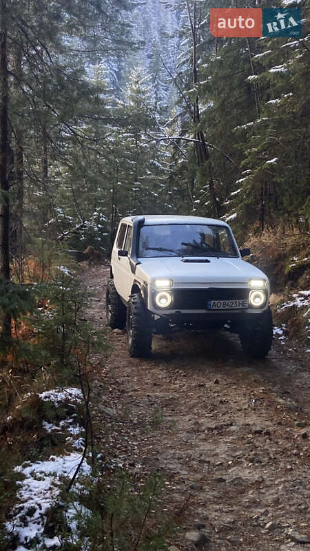 Позашляховик / Кросовер ВАЗ / Lada 2121 Нива 1986 в Яремчі