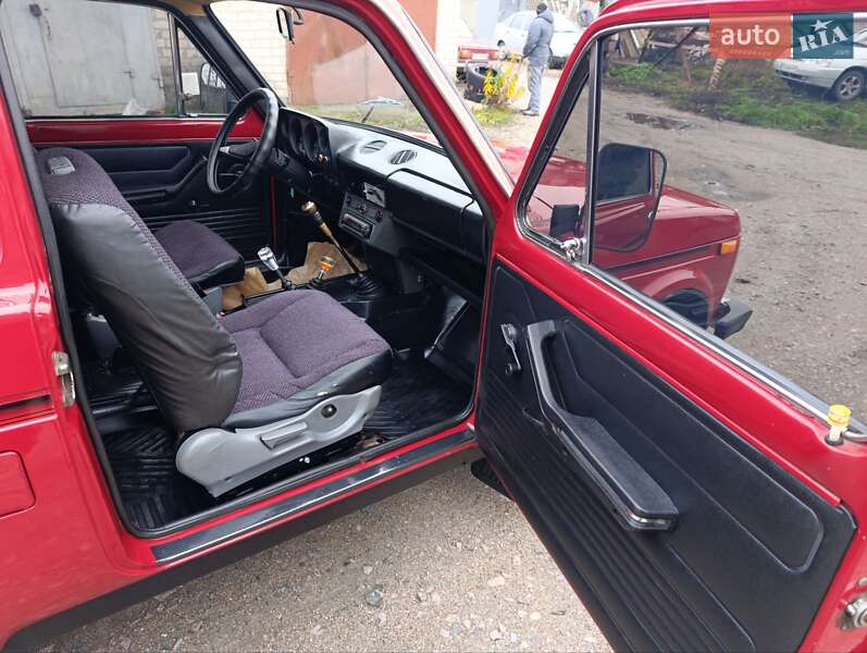 Внедорожник / Кроссовер ВАЗ / Lada 2121 Нива 1992 в Черкассах фото 18 Внедорожник / Кроссовер ВАЗ / Lada 2121 Нива 1992 в Черкассах