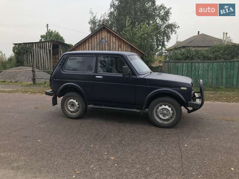 Внедорожник / Кроссовер ВАЗ / Lada 2121 Нива 1990 в Чернигове фото 2 Внедорожник / Кроссовер ВАЗ / Lada 2121 Нива 1990 в Чернигове