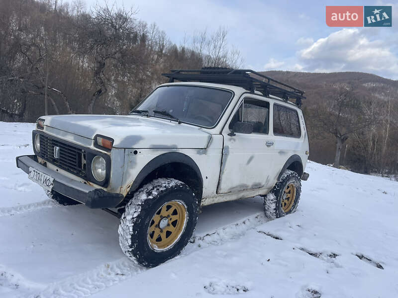 Внедорожник / Кроссовер ВАЗ / Lada 2121 Нива 1987 в Косове фото 2 Внедорожник / Кроссовер ВАЗ / Lada 2121 Нива 1987 в Косове