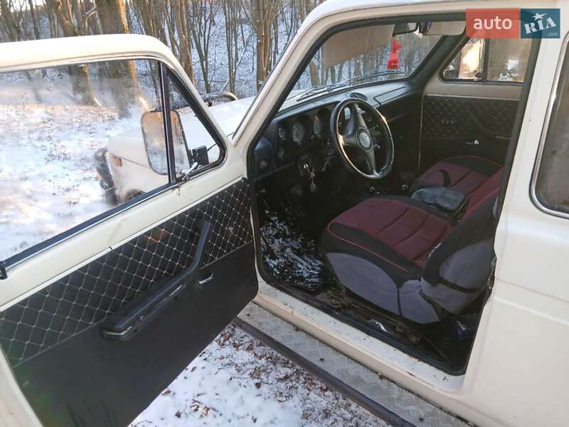 Внедорожник / Кроссовер ВАЗ / Lada 2121 Нива 1989 в Чуднове