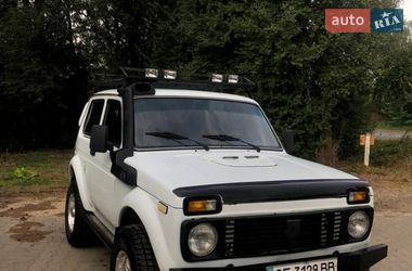 Внедорожник / Кроссовер ВАЗ 2121 Нива 1983 в Черновцах