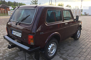 Хэтчбек ВАЗ / Lada 21213 Niva 2002 в Олевске