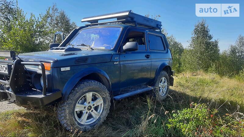 Внедорожник / Кроссовер ВАЗ / Lada 21213 Niva 2004 в Богородчанах