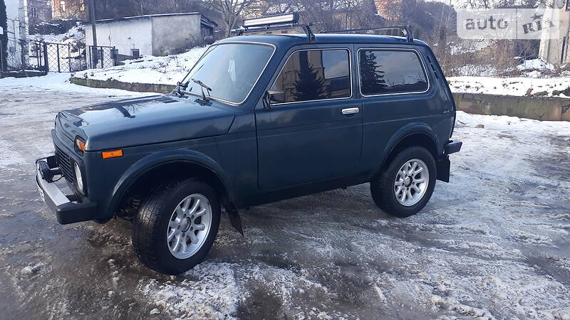 Позашляховик / Кросовер ВАЗ / Lada 21213 Niva 2004 в Кременці