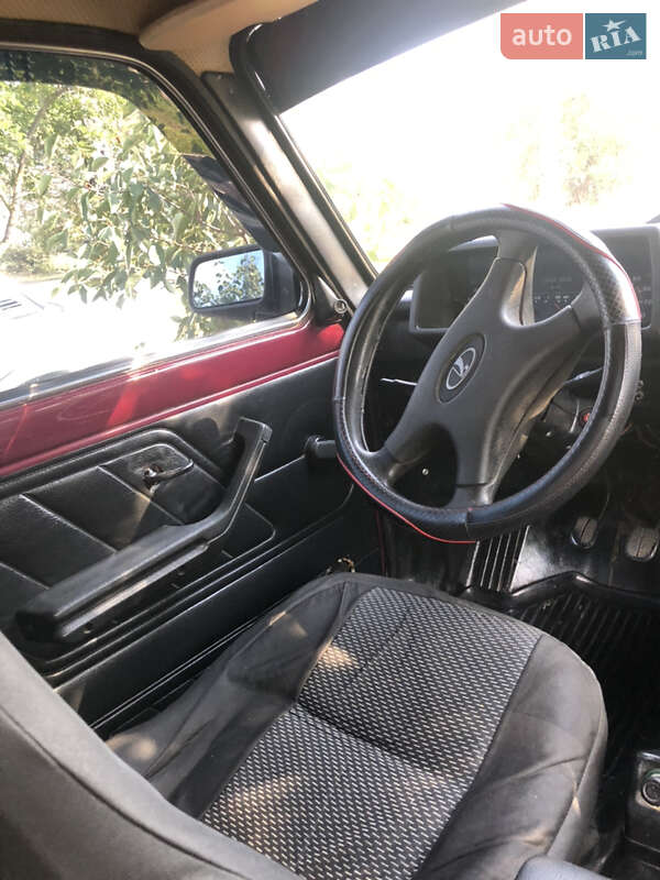 Внедорожник / Кроссовер ВАЗ / Lada 21213 Niva 2001 в Белгороде-Днестровском