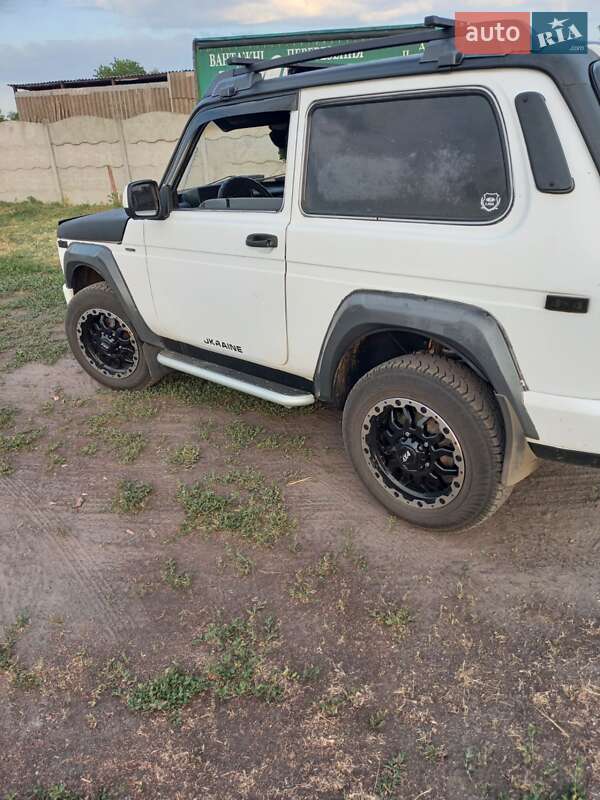 Внедорожник / Кроссовер ВАЗ / Lada 21213 Niva 1995 в Козельщине