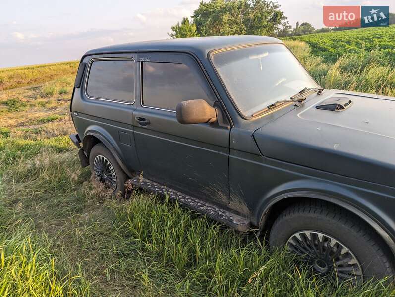 Внедорожник / Кроссовер ВАЗ / Lada 21213 Niva 2004 в Кобеляках