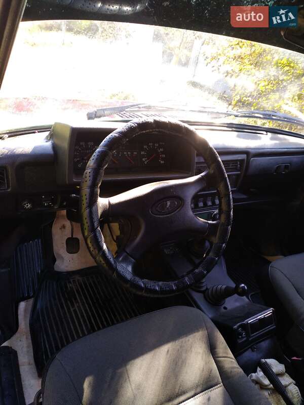 Позашляховик / Кросовер ВАЗ / Lada 21213 Niva 2002 в Дружківці