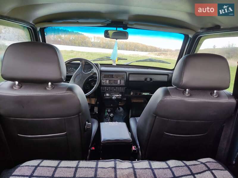 Внедорожник / Кроссовер ВАЗ / Lada 21213 Niva 2002 в Баре фото 10 Внедорожник / Кроссовер ВАЗ / Lada 21213 Niva 2002 в Баре