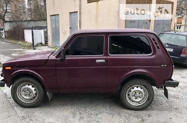 Внедорожник / Кроссовер ВАЗ / Lada 21213 Niva 2003 в Костополе