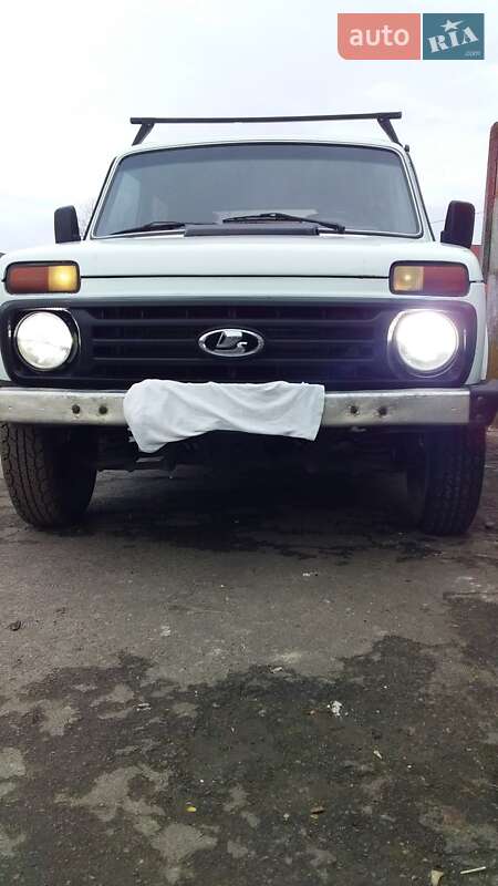 Внедорожник / Кроссовер ВАЗ / Lada 21213 Niva 2004 в Здолбунове