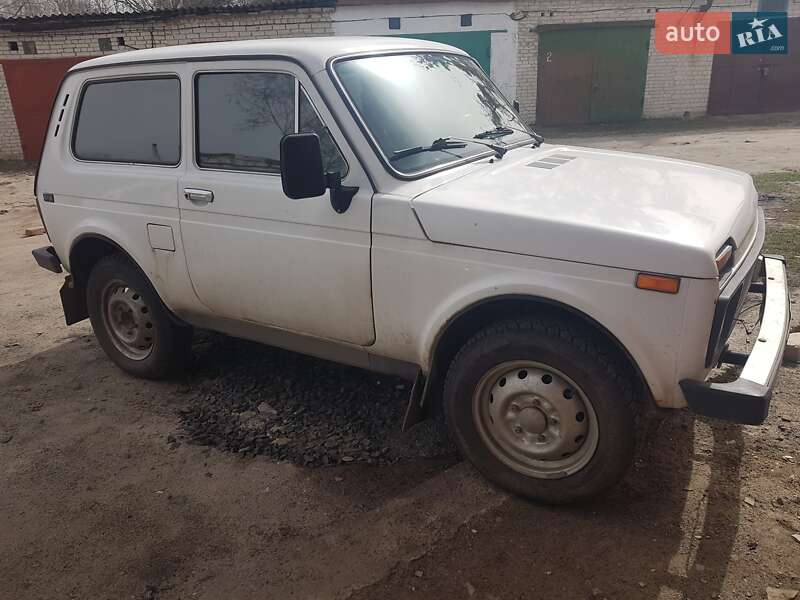 Внедорожник / Кроссовер ВАЗ 21213 Niva 1998 в 