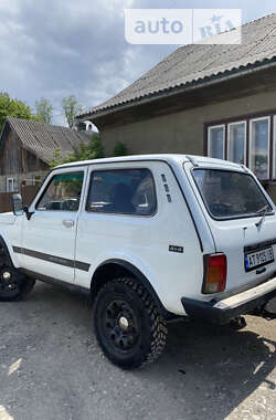 Внедорожник / Кроссовер ВАЗ 21213 Niva 2005 в 