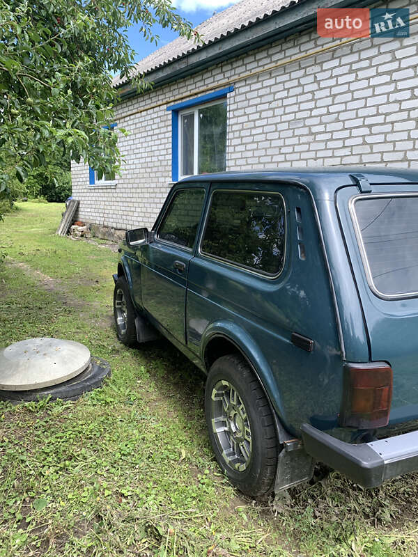 Внедорожник / Кроссовер ВАЗ / Lada 21213 Niva 2000 в Народичах
