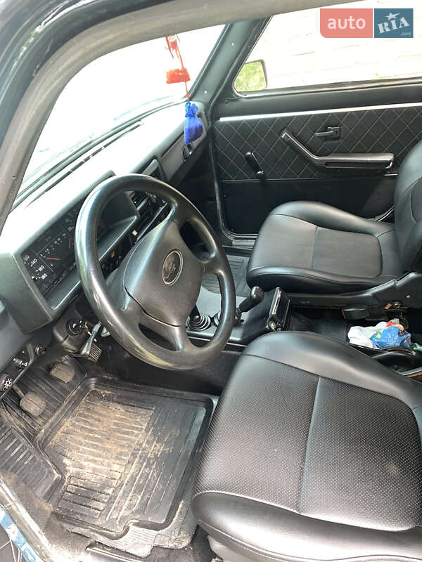 Внедорожник / Кроссовер ВАЗ / Lada 21213 Niva 2000 в Народичах