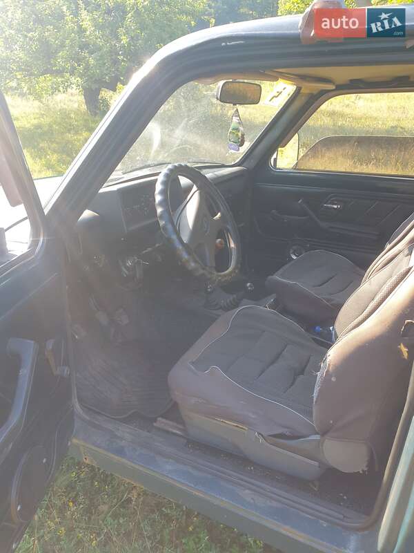 Внедорожник / Кроссовер ВАЗ / Lada 21213 Niva 2000 в Харькове