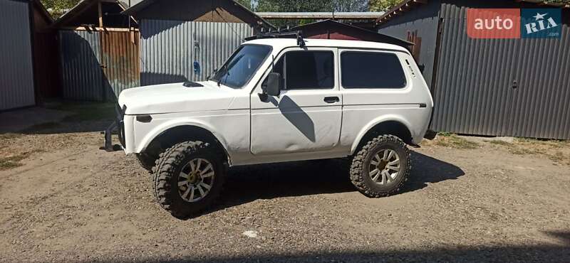 Внедорожник / Кроссовер ВАЗ / Lada 21213 Niva 1995 в Хусте фото Внедорожник / Кроссовер ВАЗ / Lada 21213 Niva 1995 в Хусте