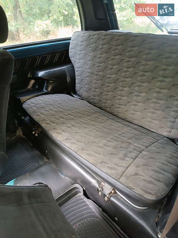 Внедорожник / Кроссовер ВАЗ / Lada 21213 Niva 2002 в Каневе