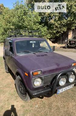 Позашляховик / Кросовер ВАЗ / Lada 21213 Niva 2004 в Черкасах