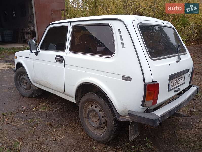 Внедорожник / Кроссовер ВАЗ / Lada 21213 Niva 2002 в Недригайлове