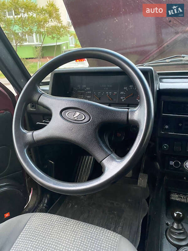 Внедорожник / Кроссовер ВАЗ / Lada 21213 Niva 2003 в Броварах