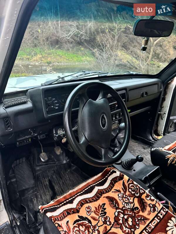 Внедорожник / Кроссовер ВАЗ / Lada 21213 Niva 2004 в Стопчатове