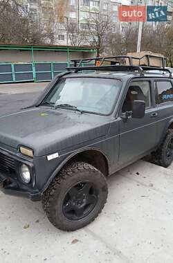 Внедорожник / Кроссовер ВАЗ / Lada 21213 Niva 2004 в Хмельницком