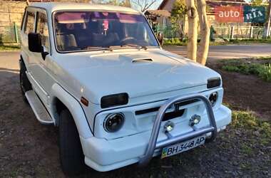 Позашляховик / Кросовер ВАЗ / Lada 21213 Niva 2002 в Подільську