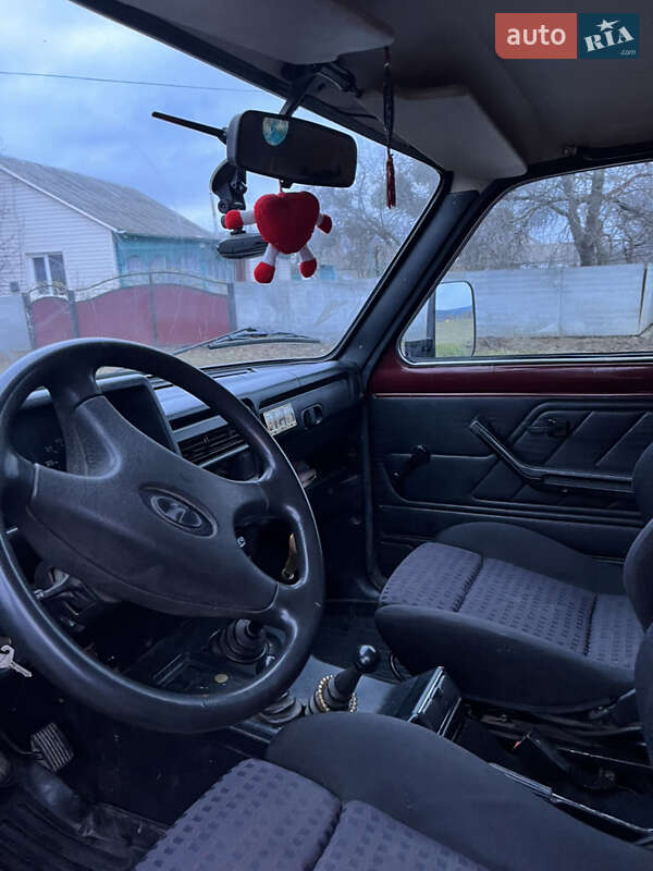 Позашляховик / Кросовер ВАЗ / Lada 21213 Niva 2003 в Чорнухах