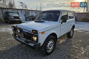 Позашляховик / Кросовер ВАЗ / Lada 21213 Niva 2003 в Шостці