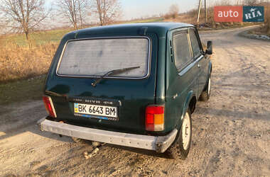 Позашляховик / Кросовер ВАЗ / Lada 21213 Niva 2001 в Сарнах