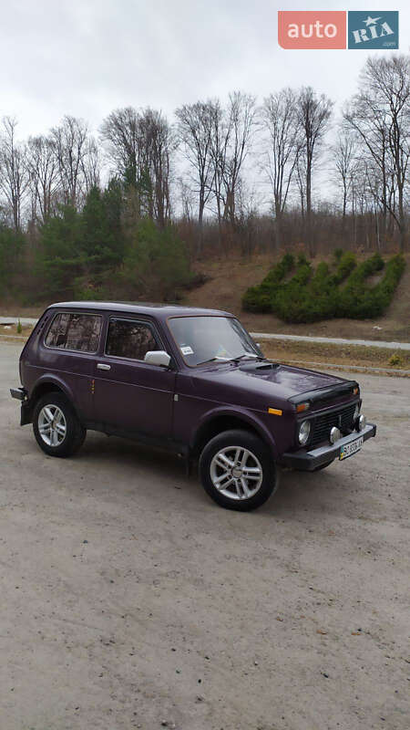 Внедорожник / Кроссовер ВАЗ 21213 Niva 2000 в 