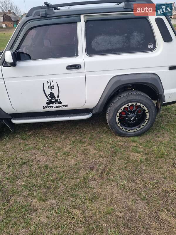 Внедорожник / Кроссовер ВАЗ / Lada 21213 Niva 1995 в Козельщине