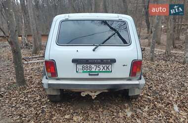 Внедорожник / Кроссовер ВАЗ 21213 Niva 2002 в 