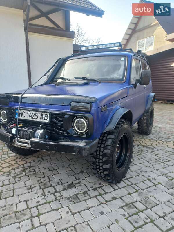 Внедорожник / Кроссовер ВАЗ 21213 Niva 1999 в 